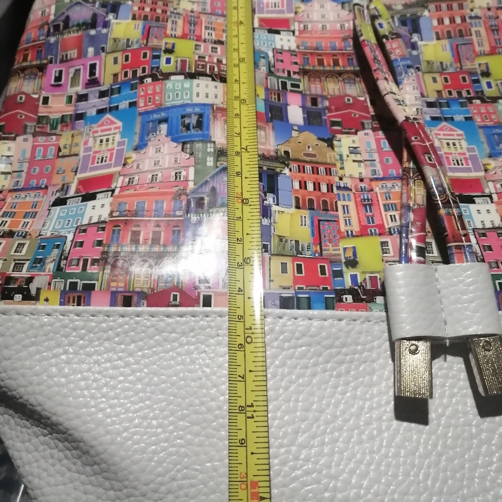 Handbag - Picture 9 of 9